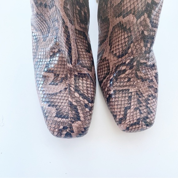 STEVE MADDEN Harli Snakeskin Faux Leather Block Heel Ankle Boots NEW 90’s - Picture 7 of 10